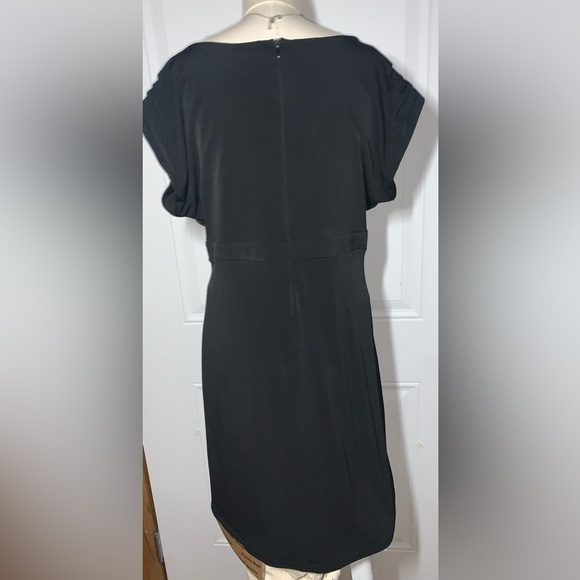 Essentials by ABS Black Dress Midi V neck Short Sleeves Size 10 - Picture 2 of 9
